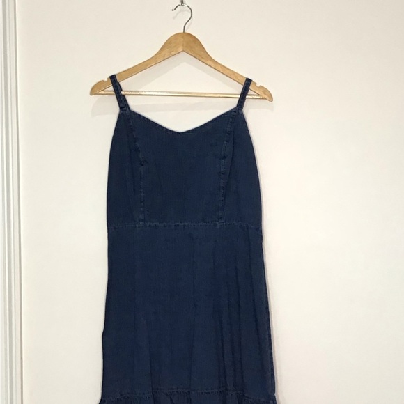 Old Navy Blue Denim Spaghetti Strap Sheath Mini Dress Ruffled Hem Women’s Size L - Picture 2 of 4